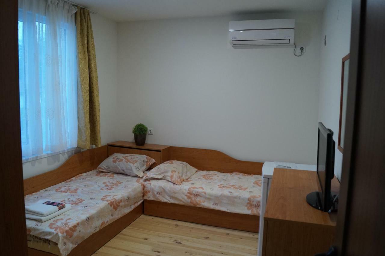 Guest House Di Mare Obzor Exteriör bild